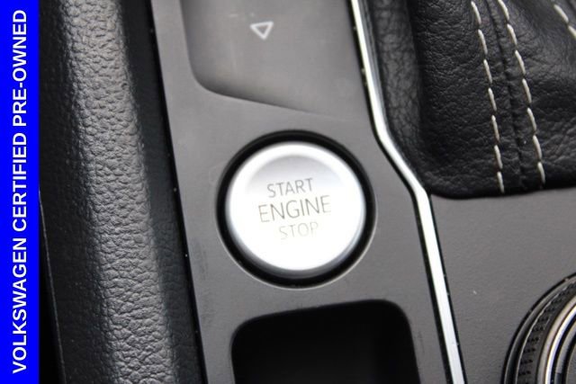 Used 2023 Volkswagen Atlas Cross Sport SE image 32