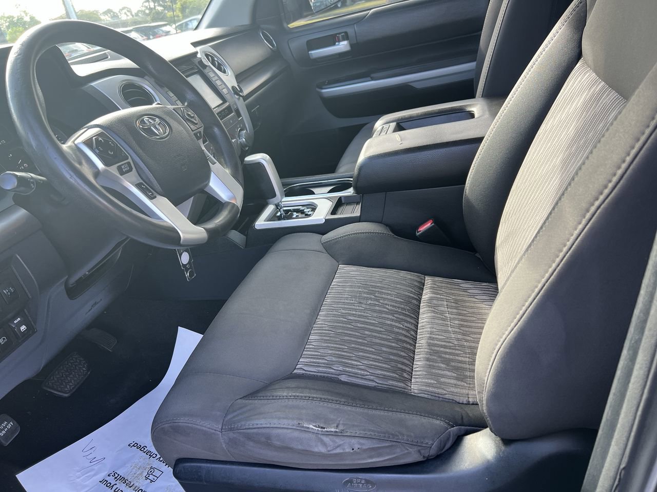Used 2018 Toyota Tundra SR5 w/ SR5 Upgrade Package AWD/4WD image 16