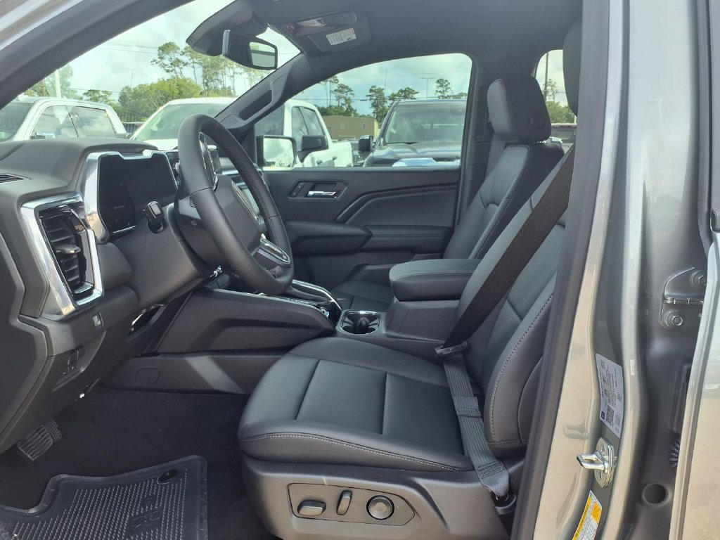 New 2026 GMC Canyon Elevation w/ Convenience Package RWD image 9