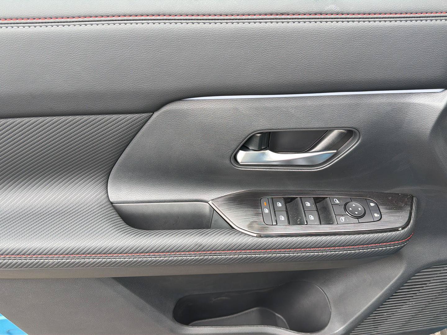 New 2027 Nissan Kicks SR AWD/4WD image 8