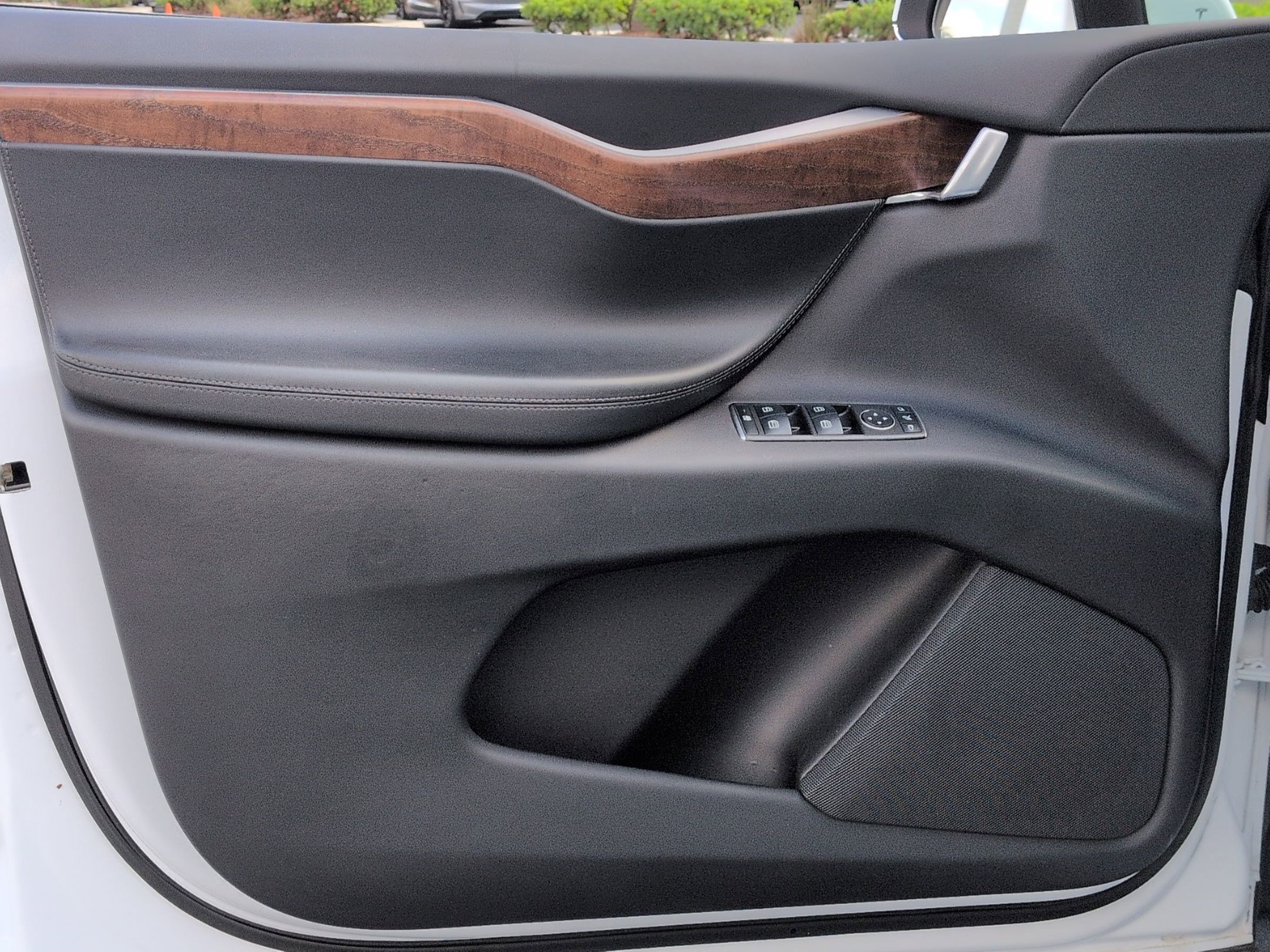 Used 2020 Tesla Model X Long Range image 14