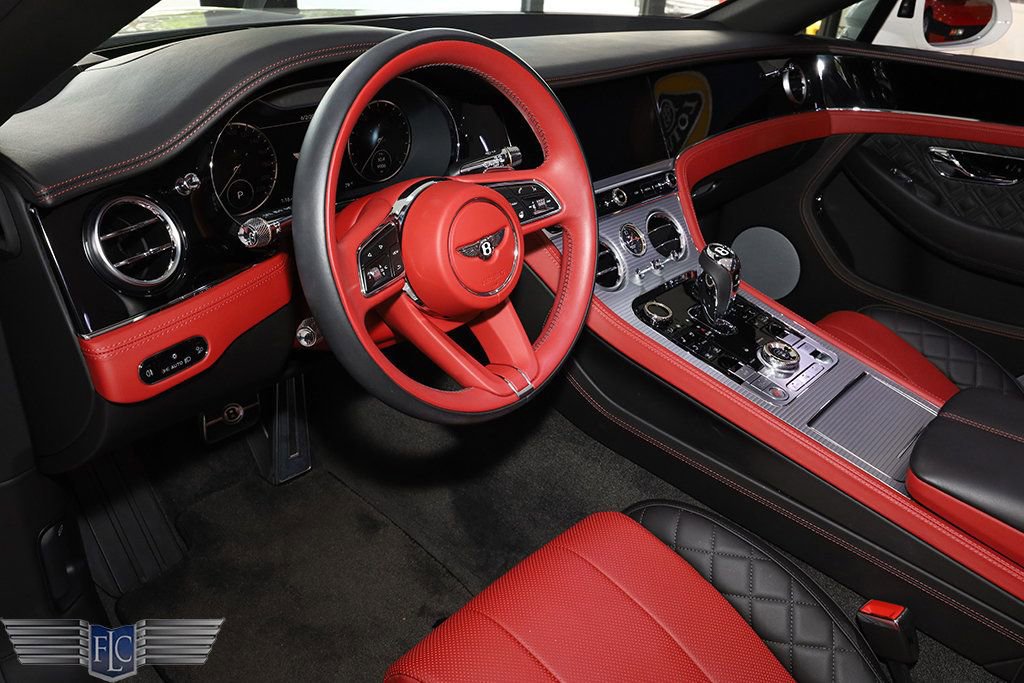 Used 2022 Bentley Continental GT V8 image 21