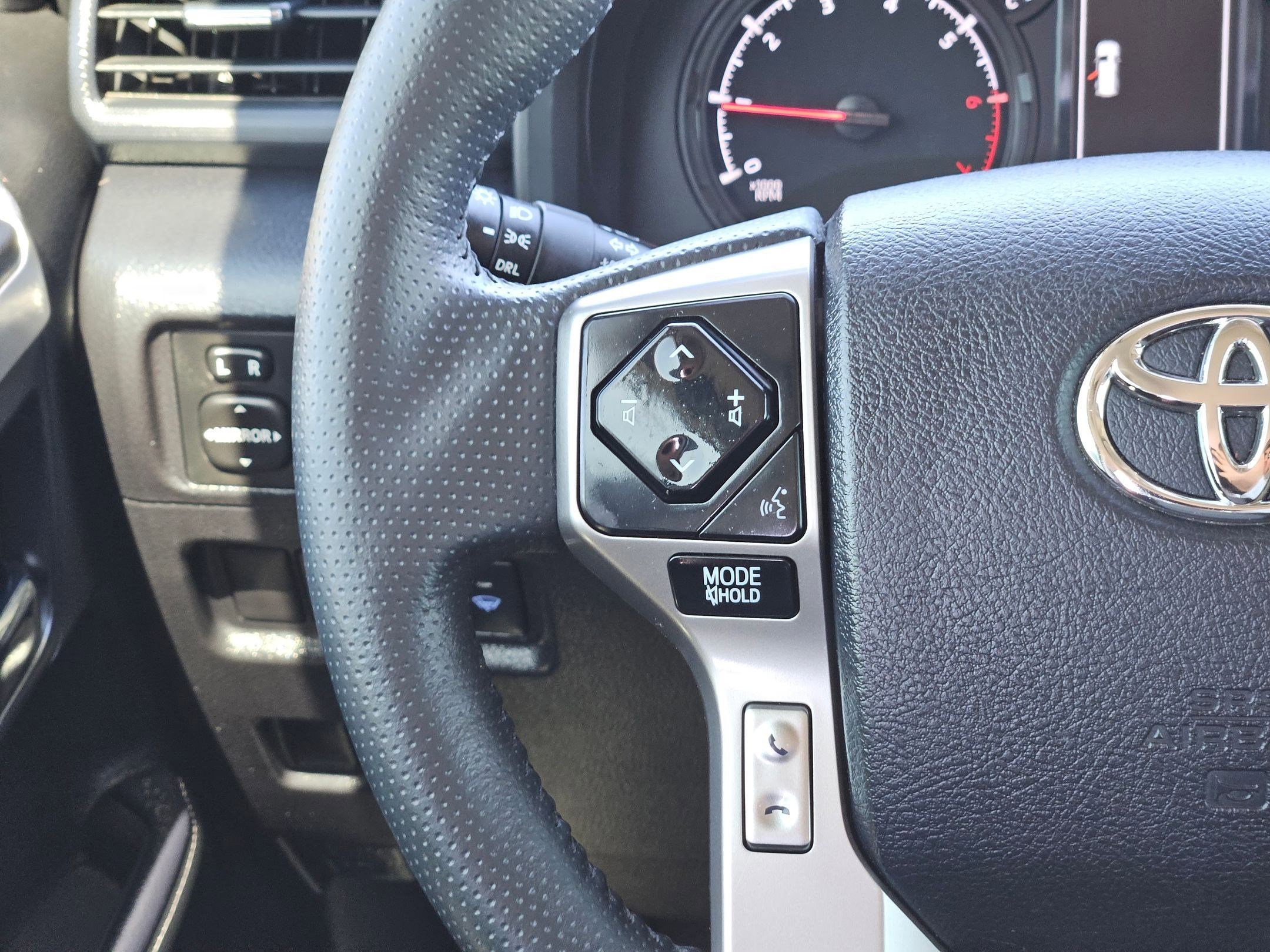 Used 2023 Toyota 4Runner SR5 image 18