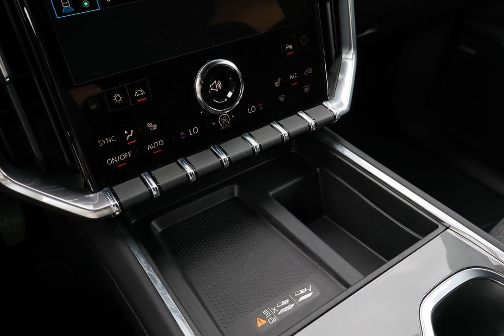 Certified 2025 GMC Acadia Elevation FWD image 17