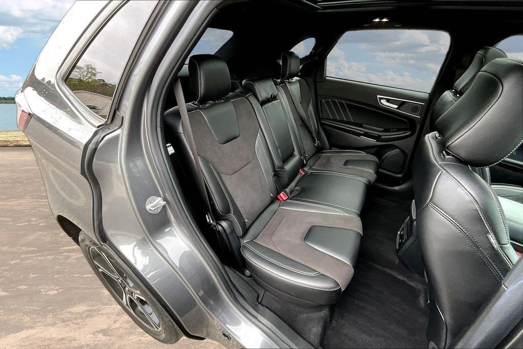 Used 2022 Ford Edge ST w/ Equipment Group 401A AWD/4WD image 27