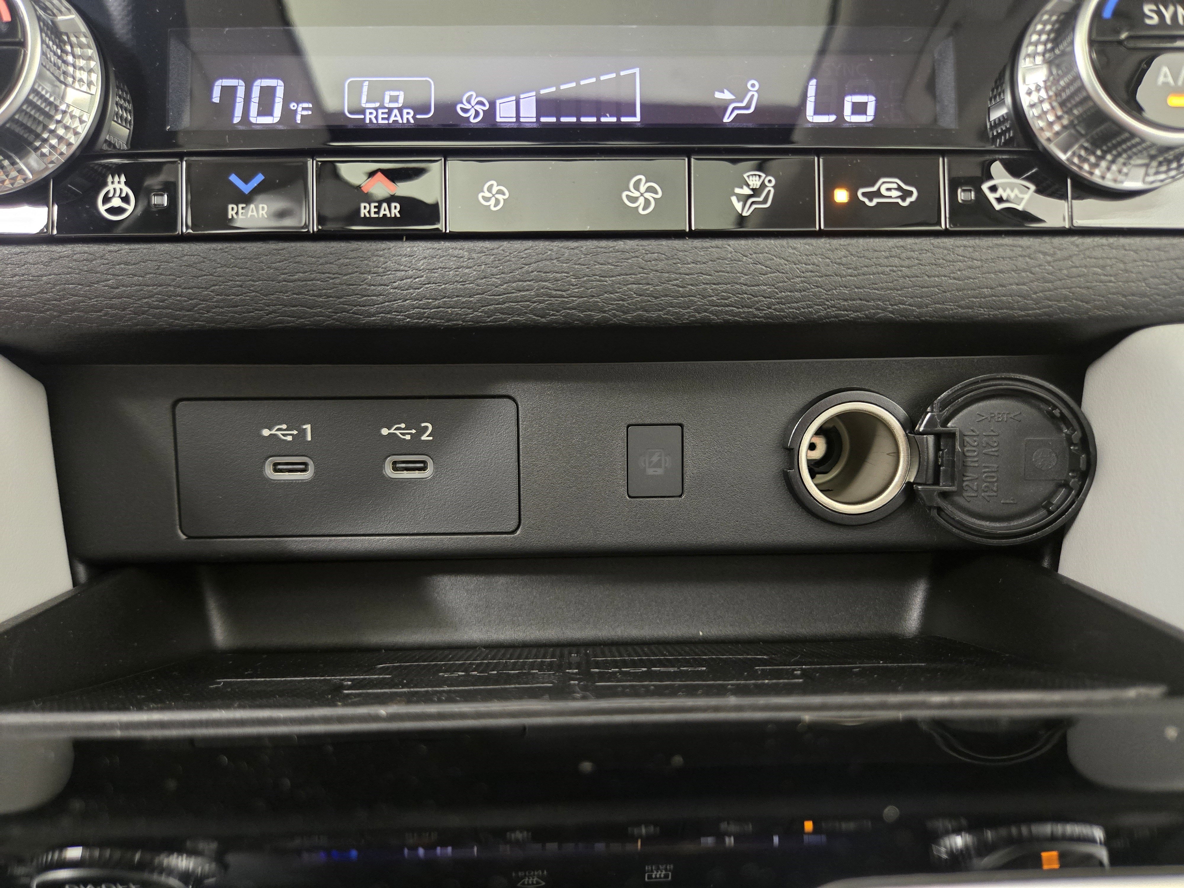 New 2025 Mitsubishi Outlander AWD image 28