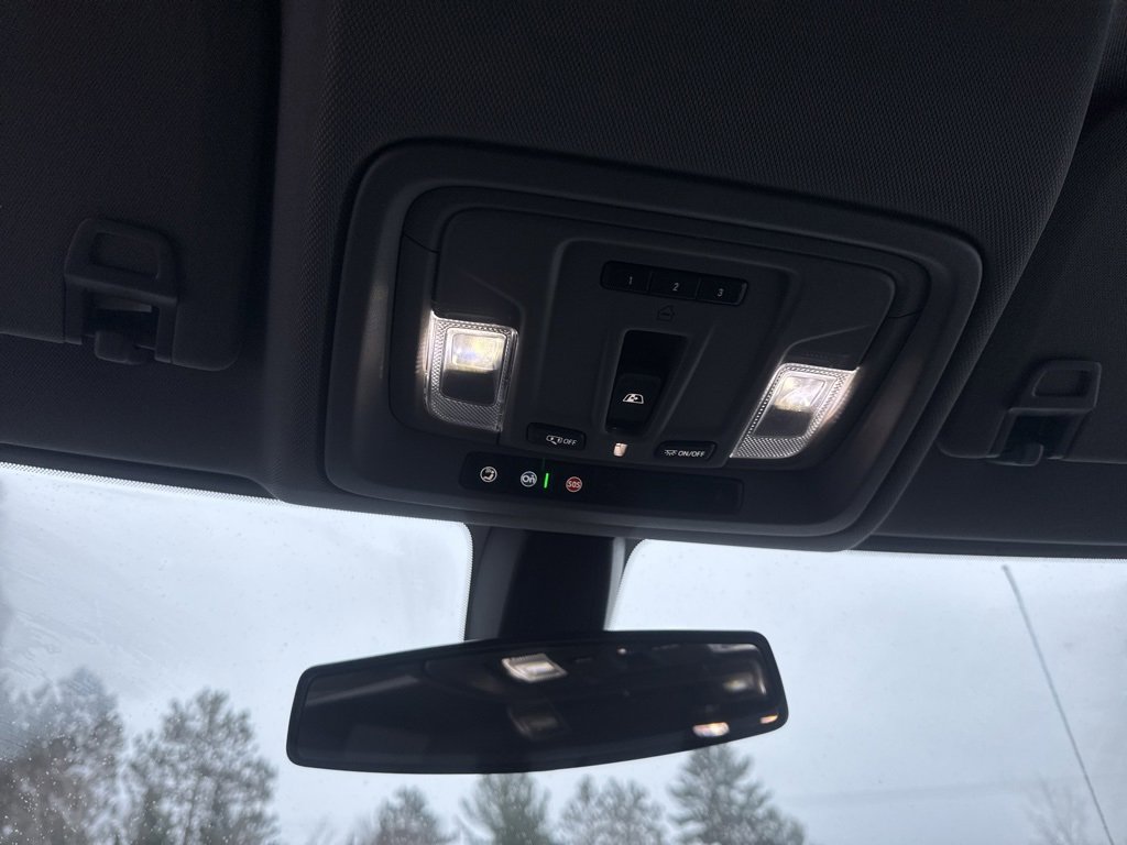 Used 2019 Chevrolet Silverado 1500 LT image 18