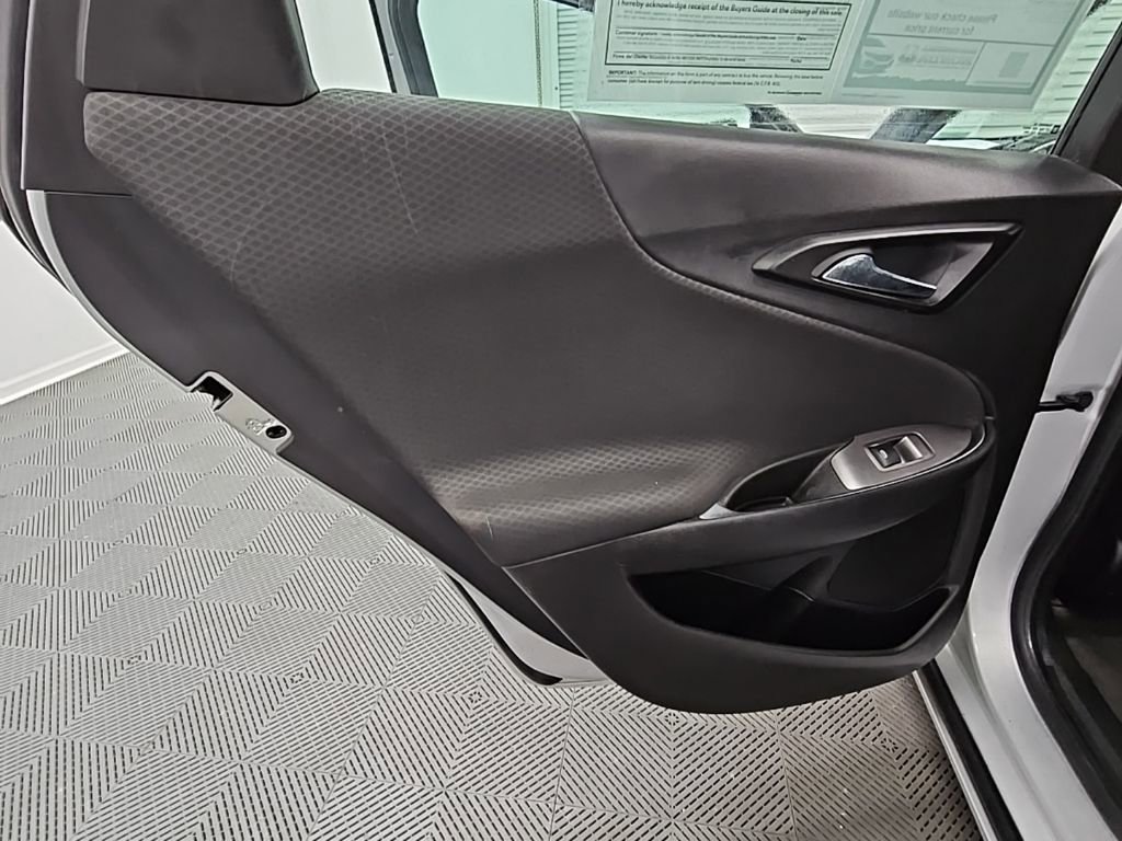 Used 2020 Chevrolet Malibu LT FWD image 30