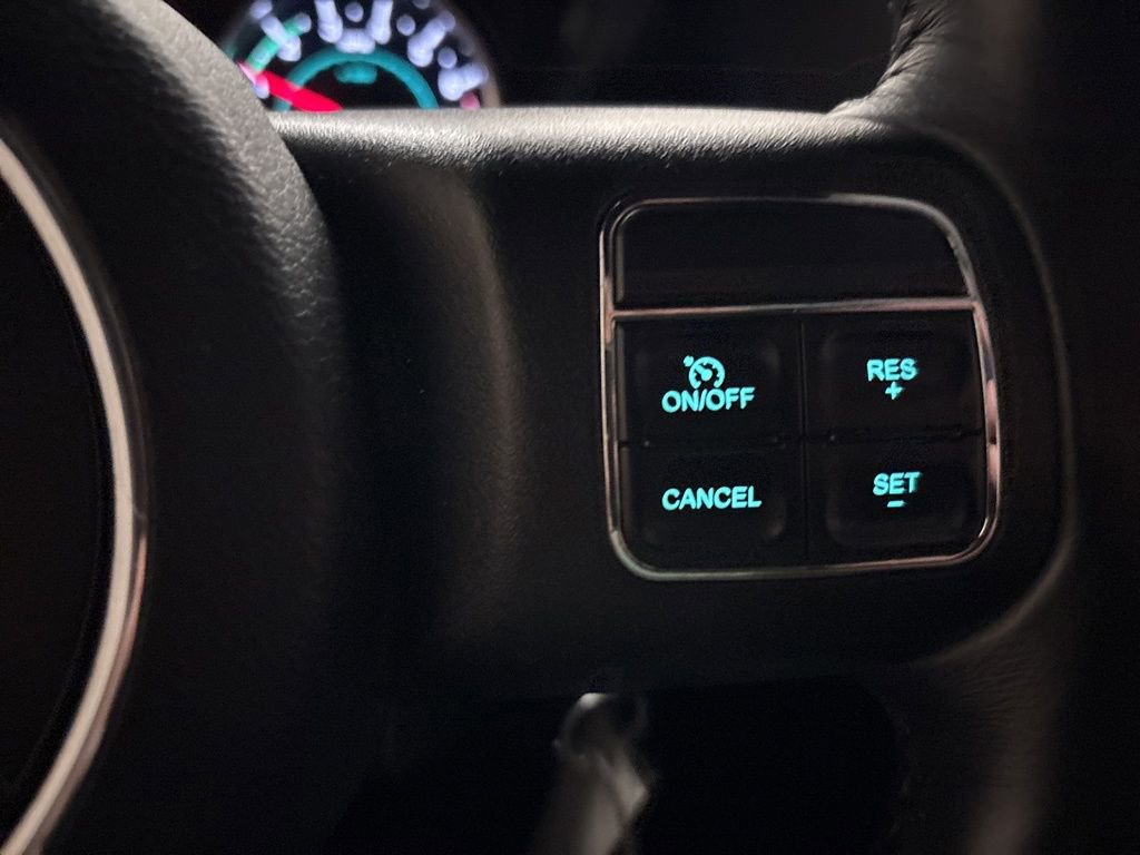 Used 2015 Jeep Wrangler Unlimited Rubicon w/ Dual Top Group image 18