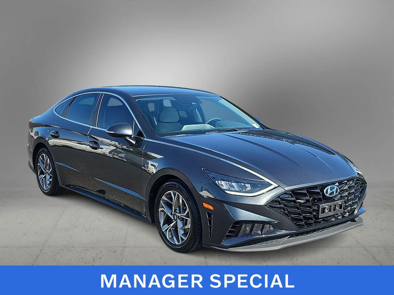 Used 2021 Hyundai Sonata SEL FWD image 2