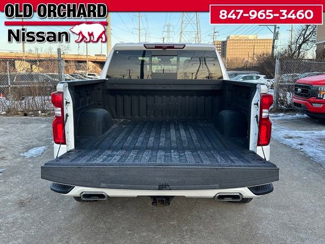 Used 2023 Chevrolet Silverado 1500 High Country image 9