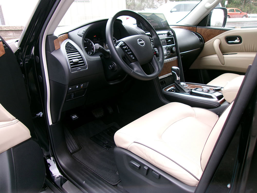 Used 2023 Nissan Armada SL w/ Captain's Chairs Package AWD/4WD image 14
