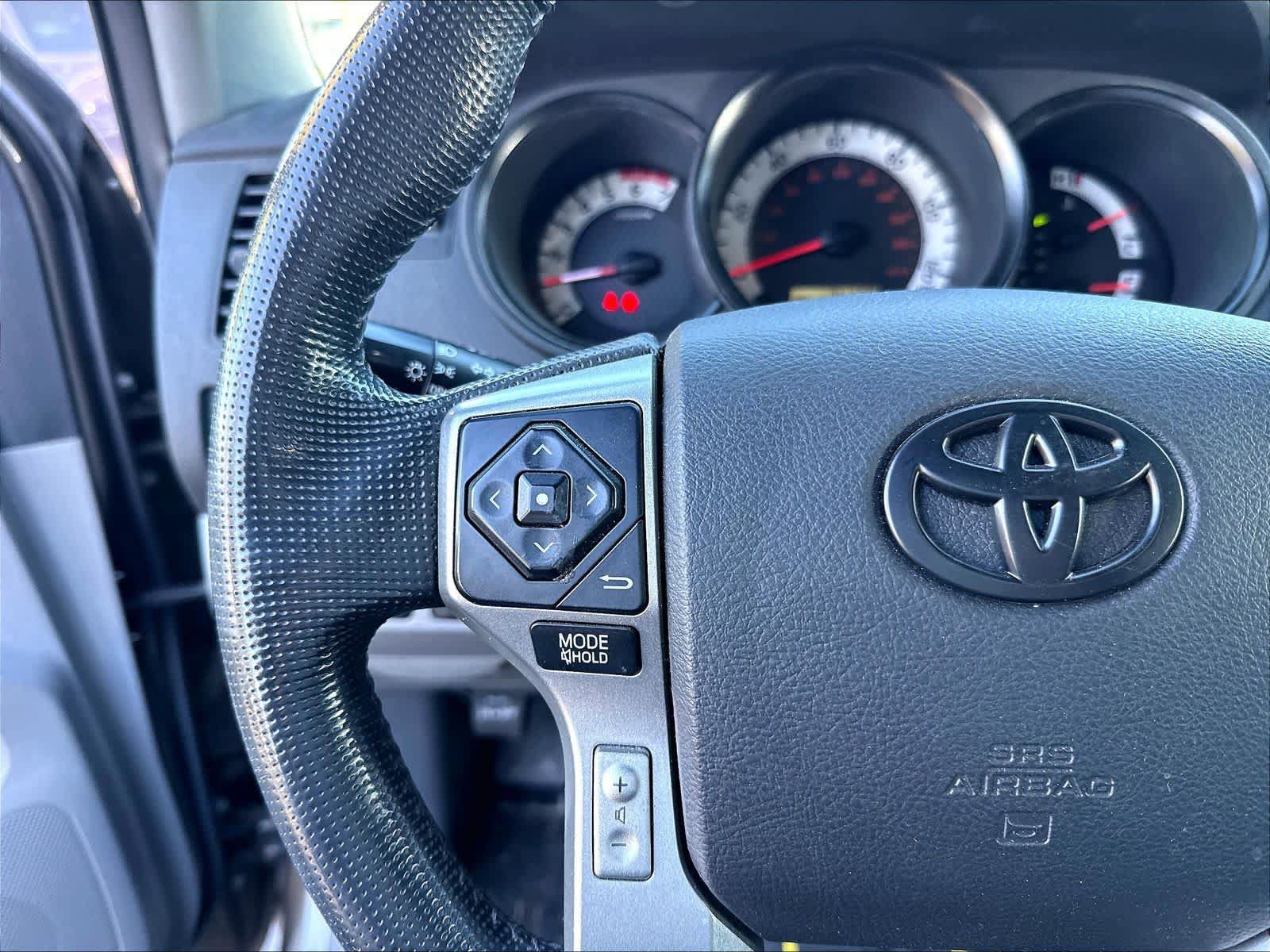 Used 2014 Toyota Tacoma 4x4 Access Cab V6 w/ SR5 Package image 12