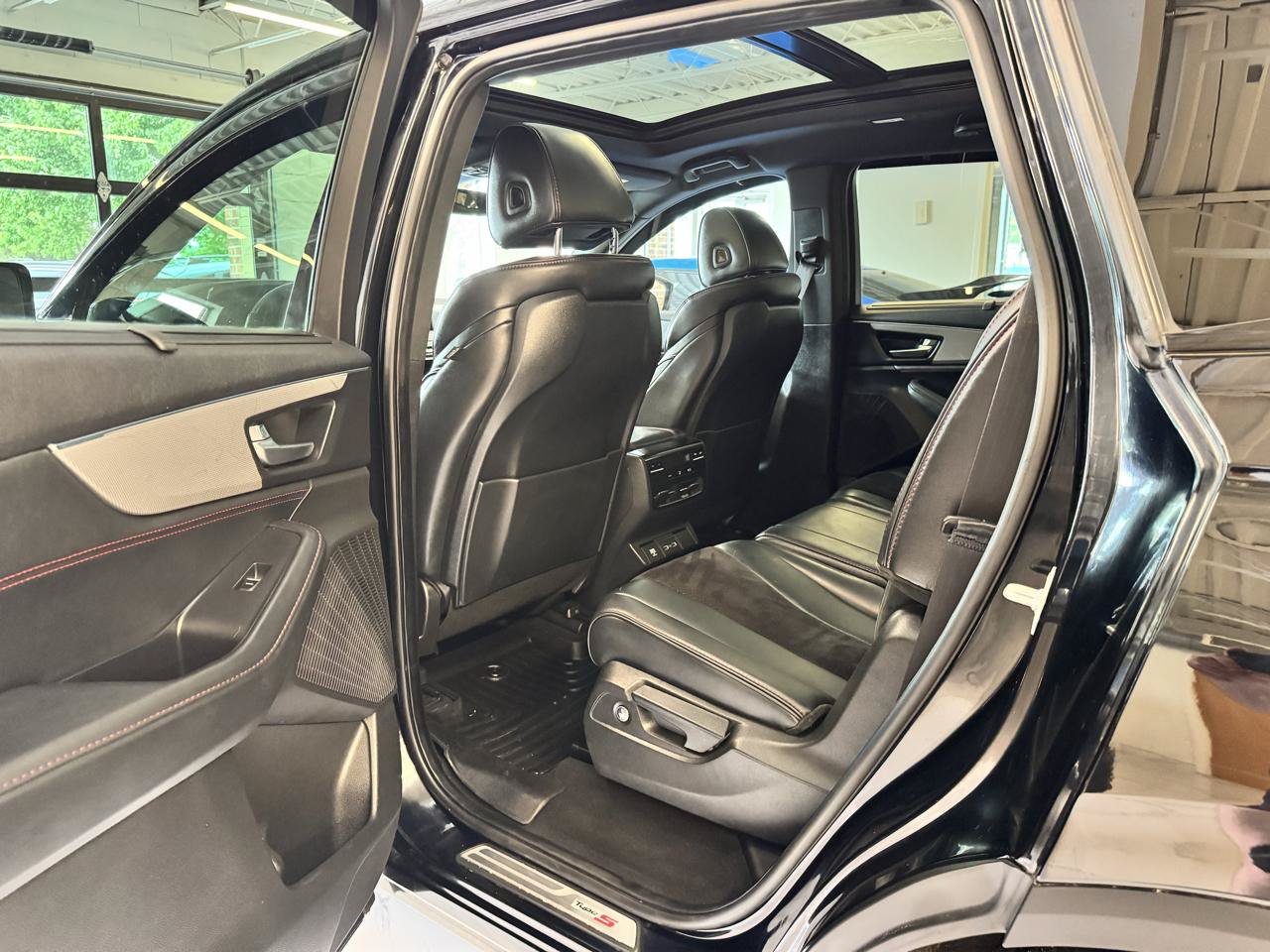 Used 2022 Acura MDX Type S AWD/4WD image 19