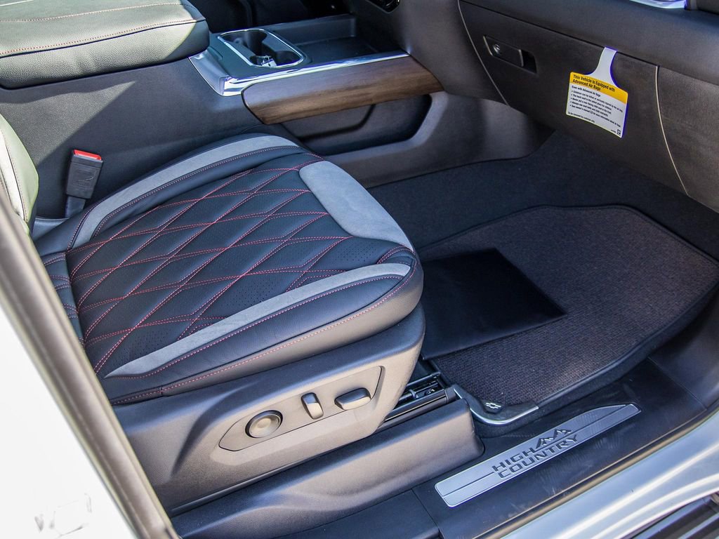 Used 2025 Chevrolet Silverado 3500 High Country w/ High Country Premium Package image 20