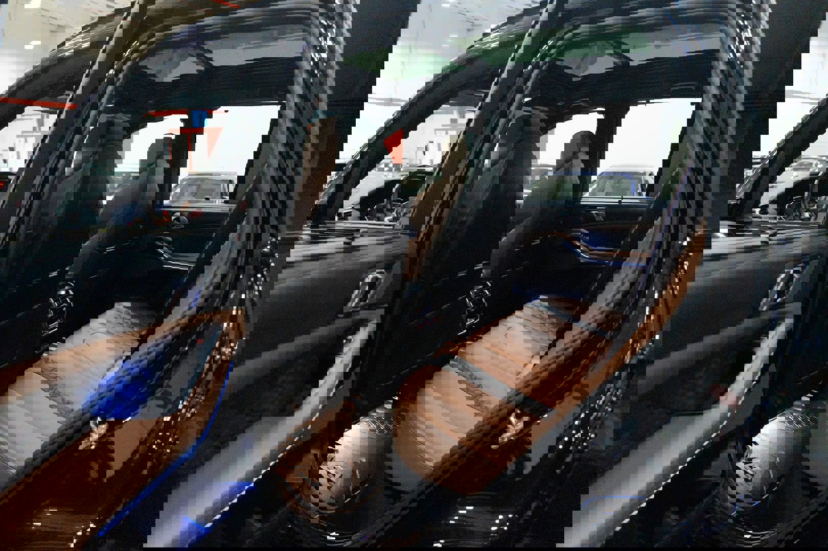 Used 2022 BMW X5 M w/ Competition Package 2 image 24