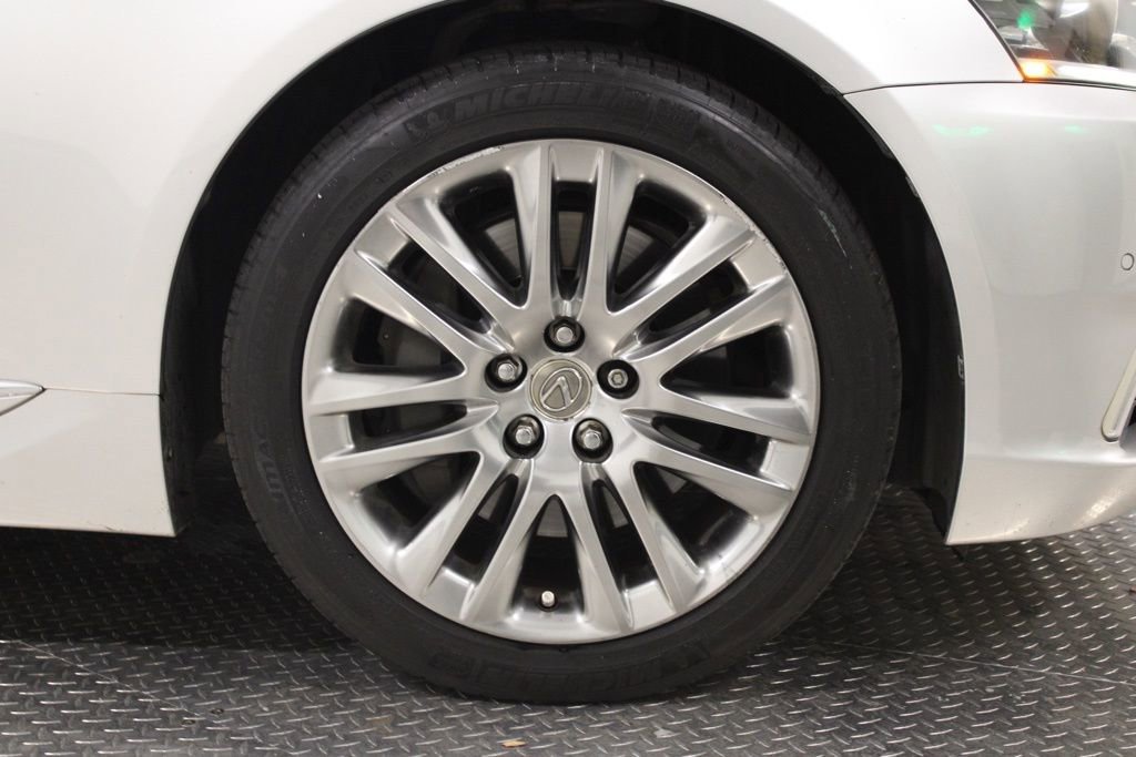 Used 2013 Lexus LS 460 AWD w/ Comfort Pkg image 14