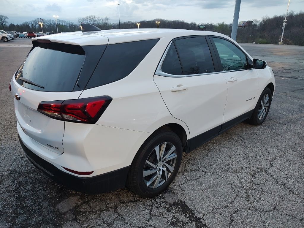 Used 2022 Chevrolet Equinox LT image 3