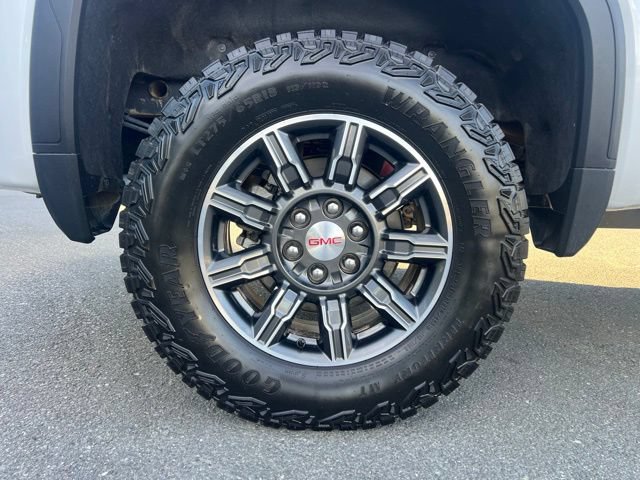 Used 2025 GMC Sierra 1500 AT4 AWD/4WD image 6