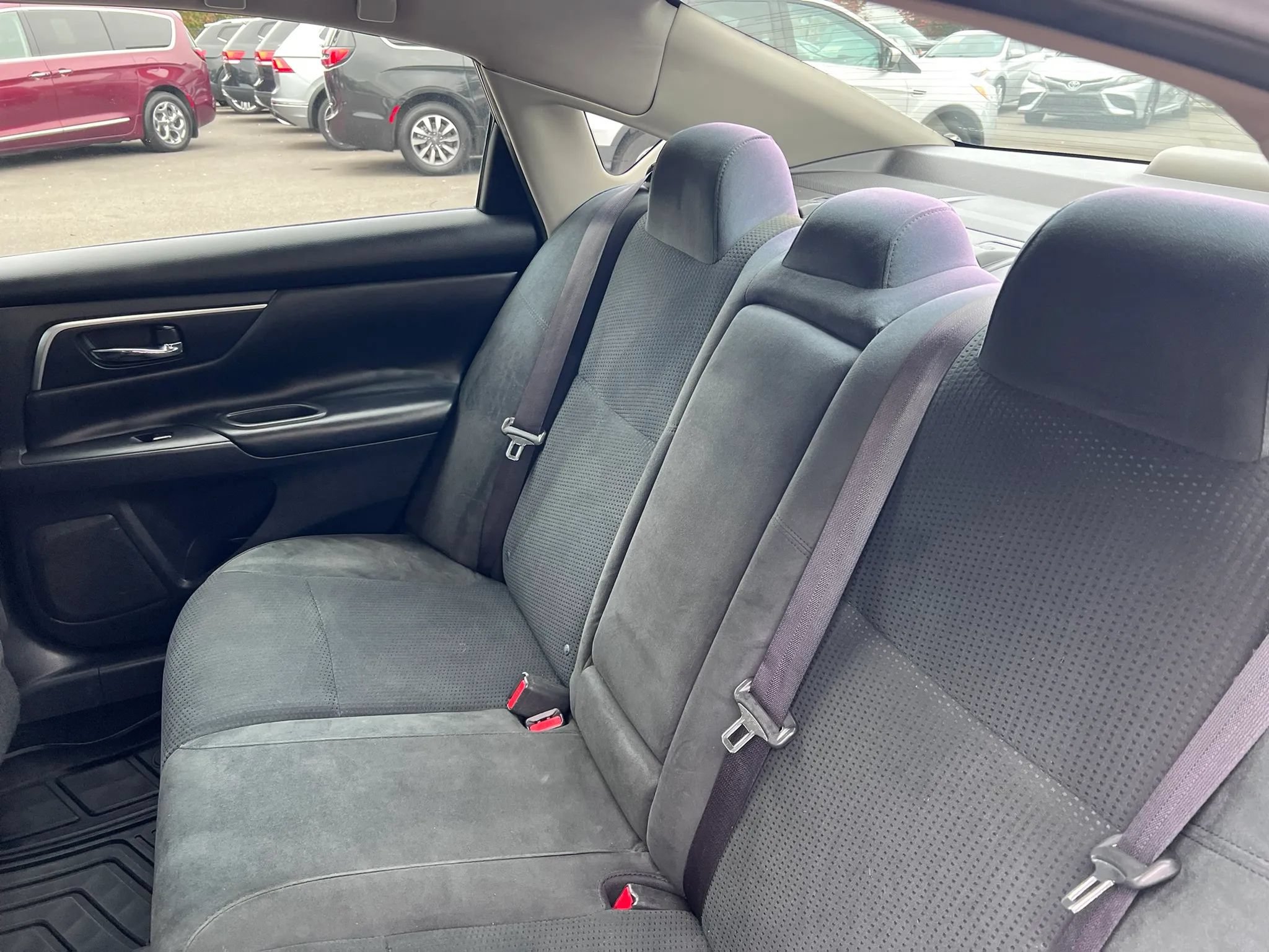 Used 2015 Nissan Altima 2.5 S w/ Power Driver Seat Package FWD image 32