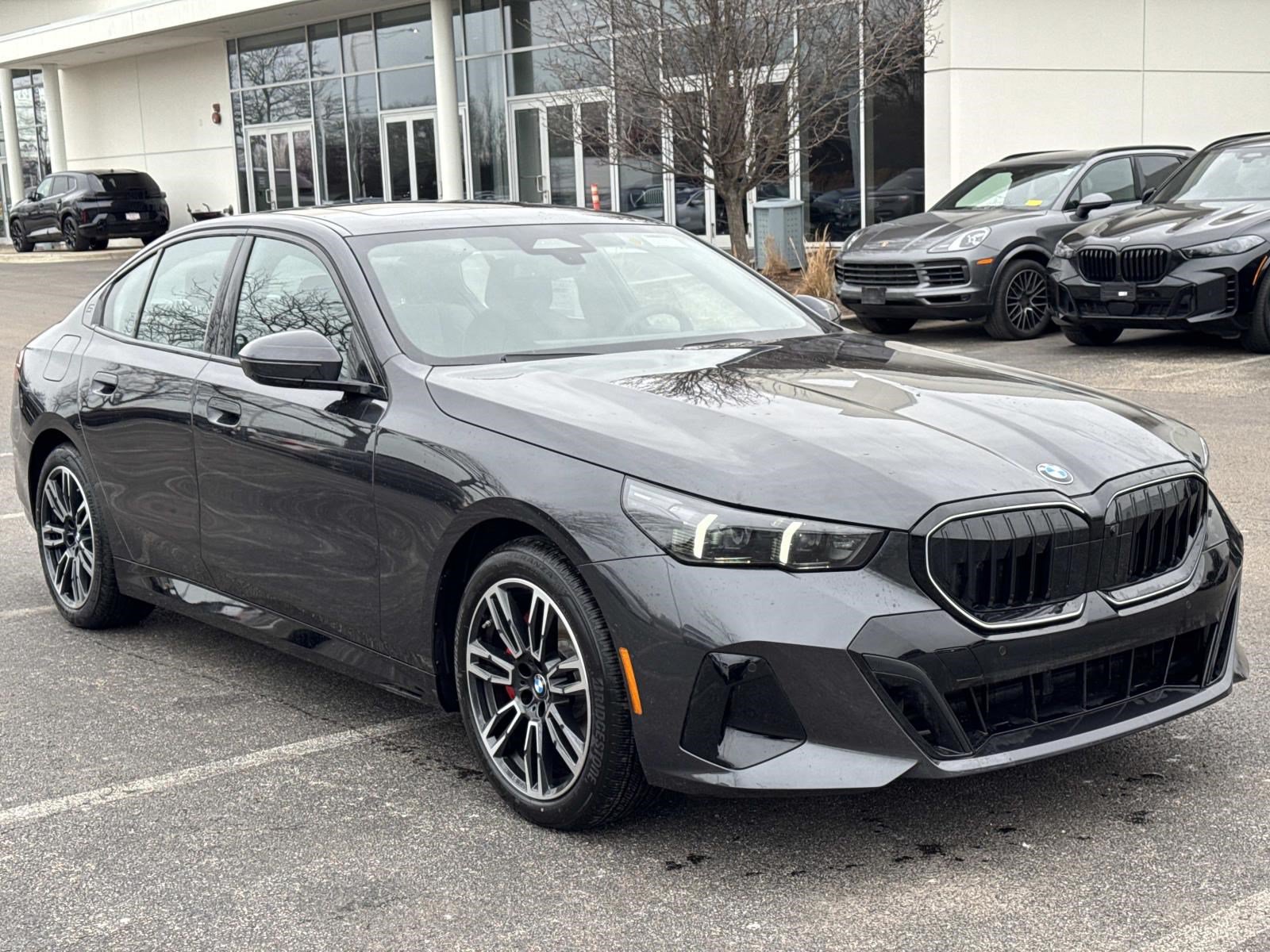 New 2026 BMW 530i xDrive w/ M Sport Package AWD/4WD image 3