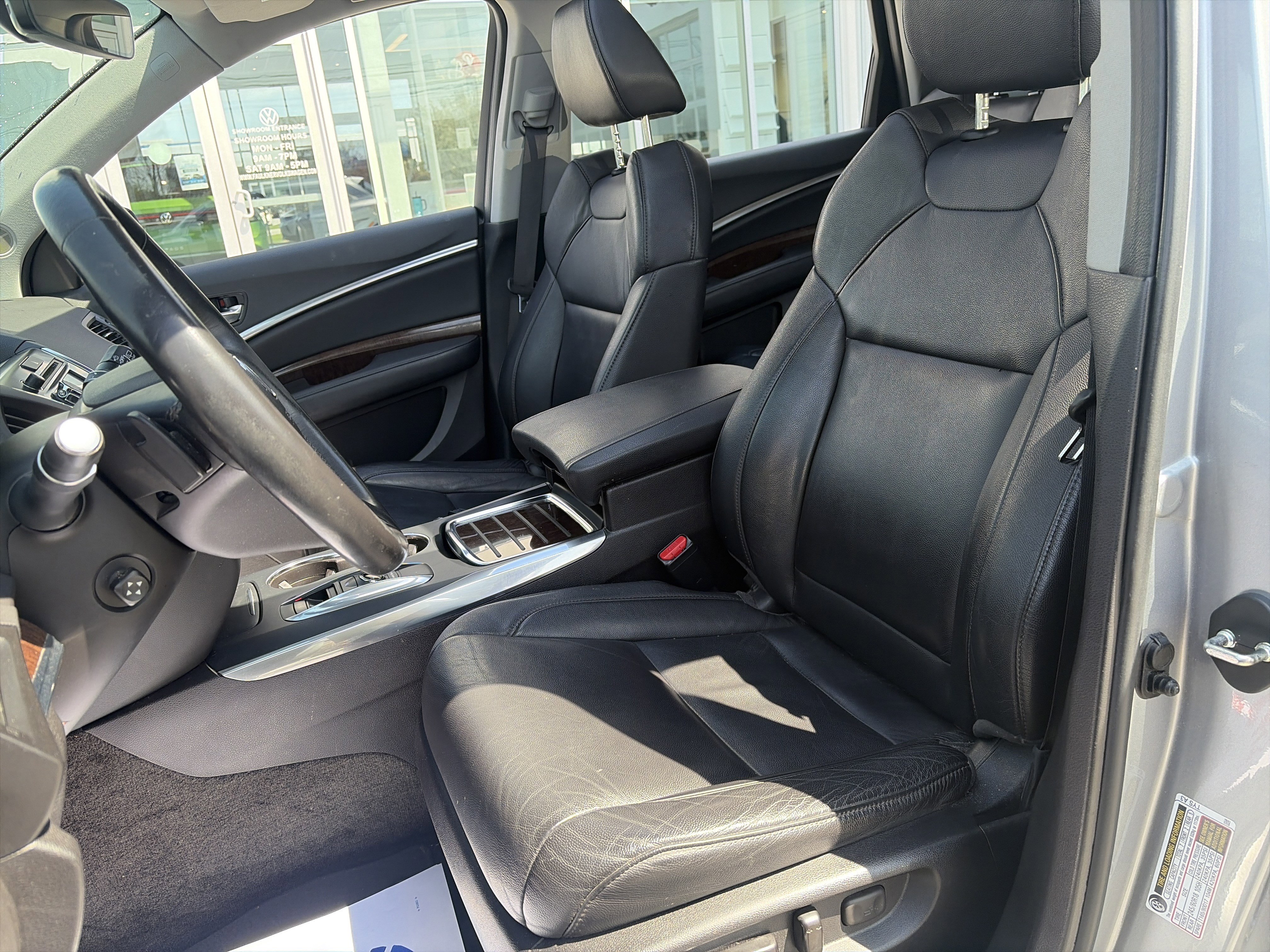 Used 2018 Acura MDX SH-AWD image 18