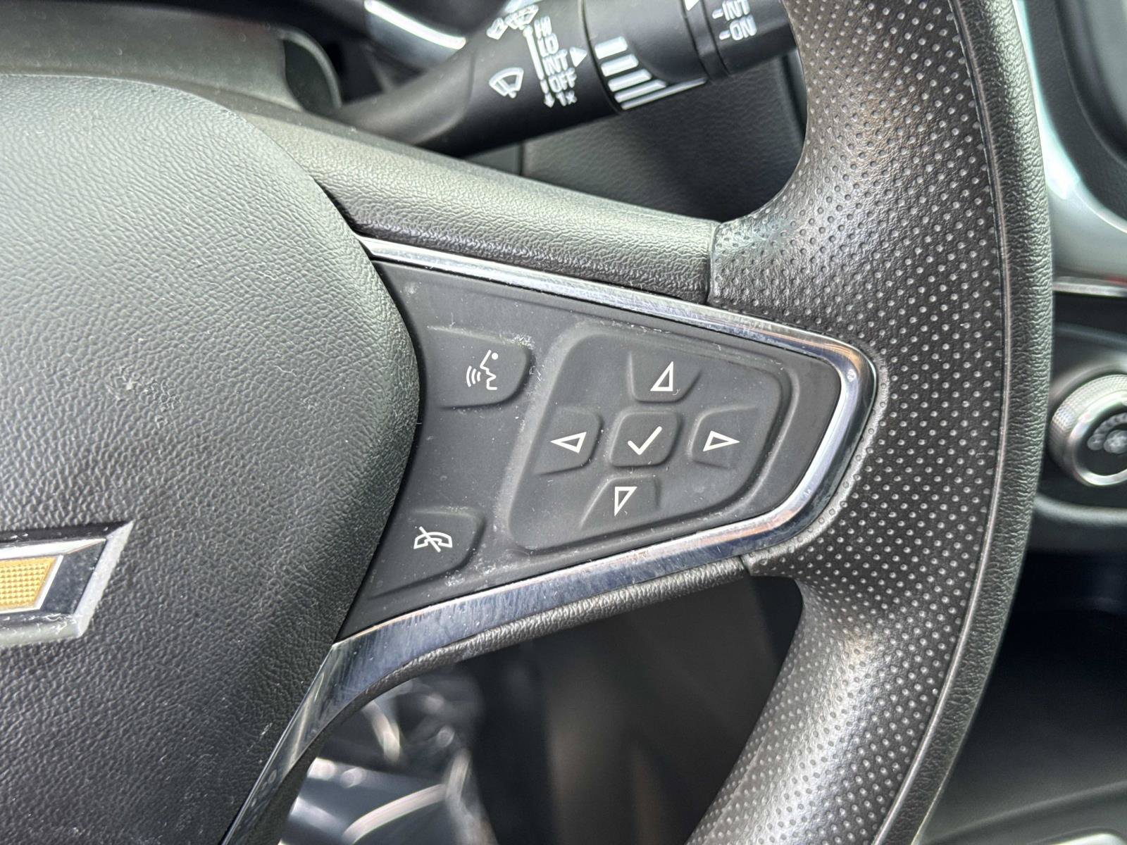 Used 2020 Chevrolet Equinox LT FWD image 12