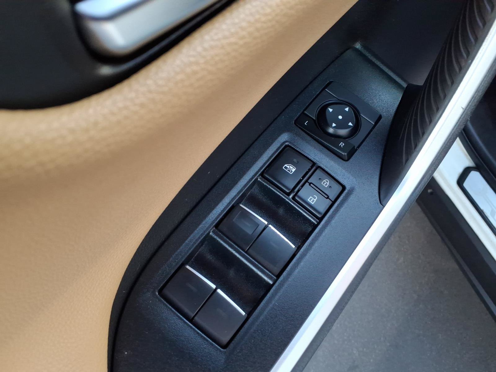 Certified 2022 Toyota RAV4 Limited AWD/4WD image 14