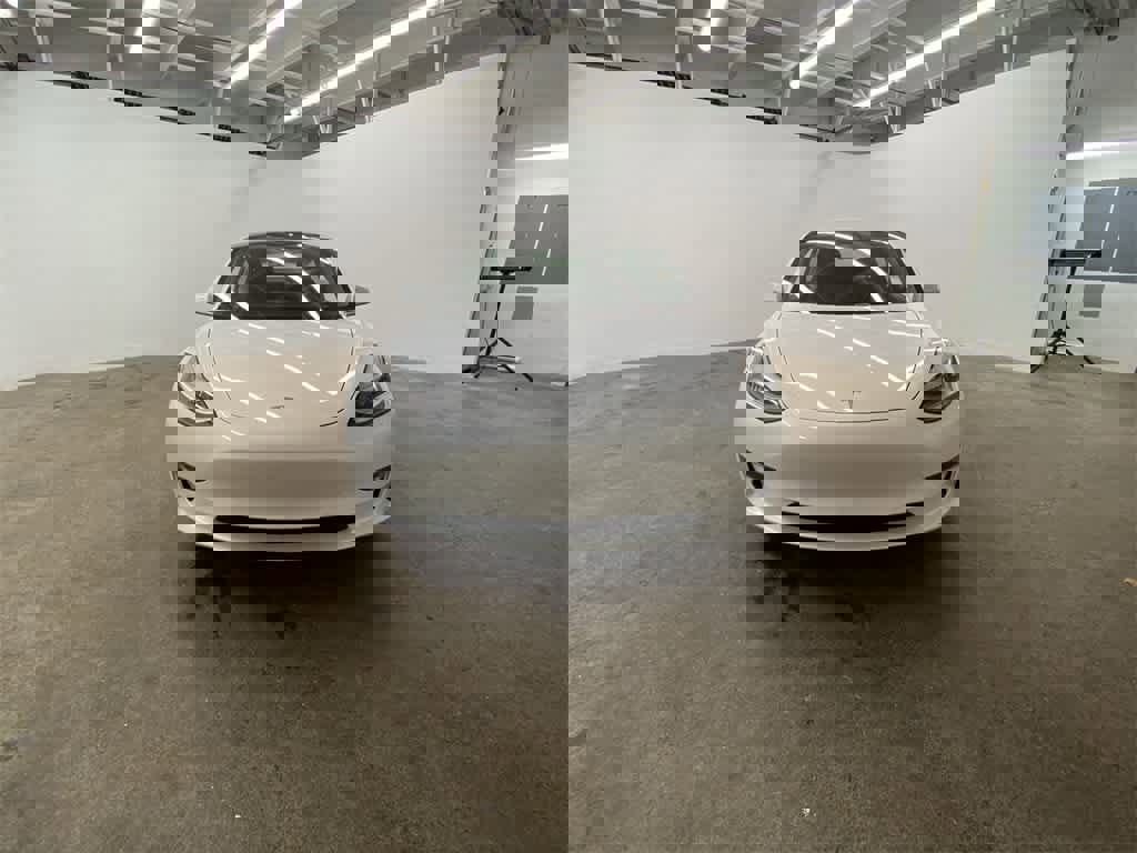 Used 2018 Tesla Model 3 Long Range image 9