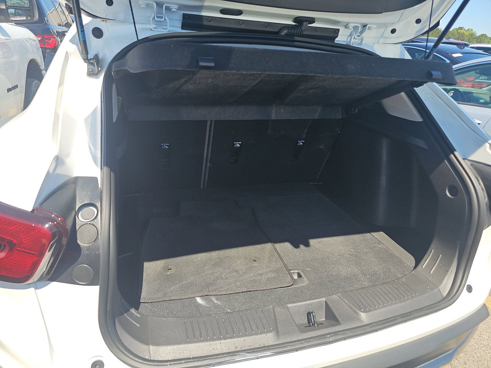 Used 2025 Chevrolet Trax ACTIV w/ Driver Confidence Package FWD image 23