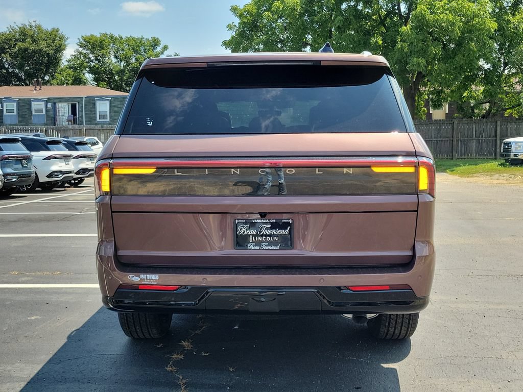 New 2027 Lincoln Navigator Black Label AWD/4WD image 5