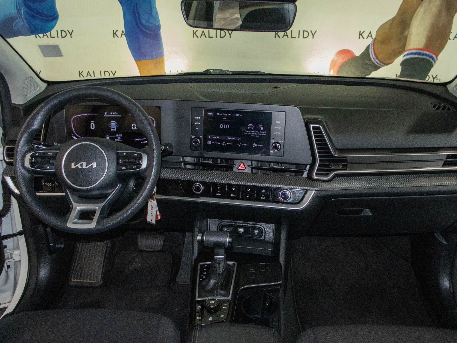 Used 2023 Kia Sportage LX FWD image 3