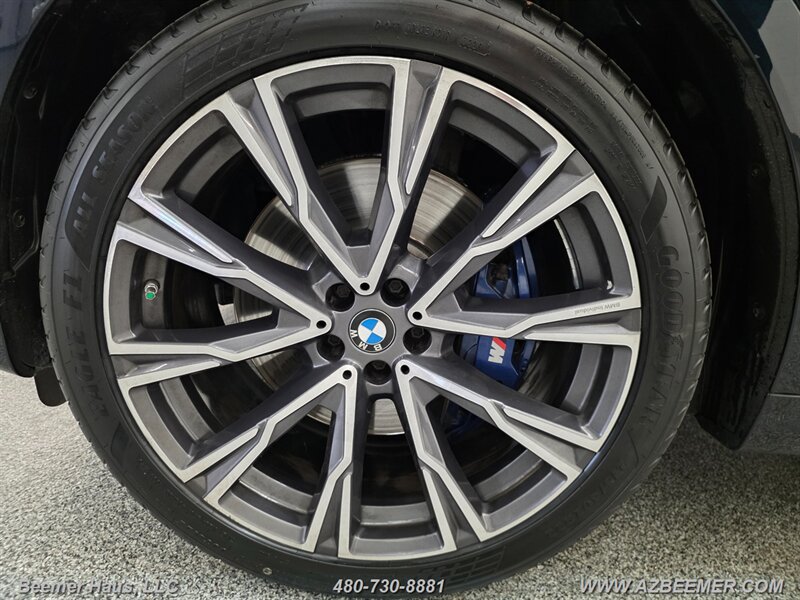 Used 2021 BMW X7 M50i AWD/4WD image 16