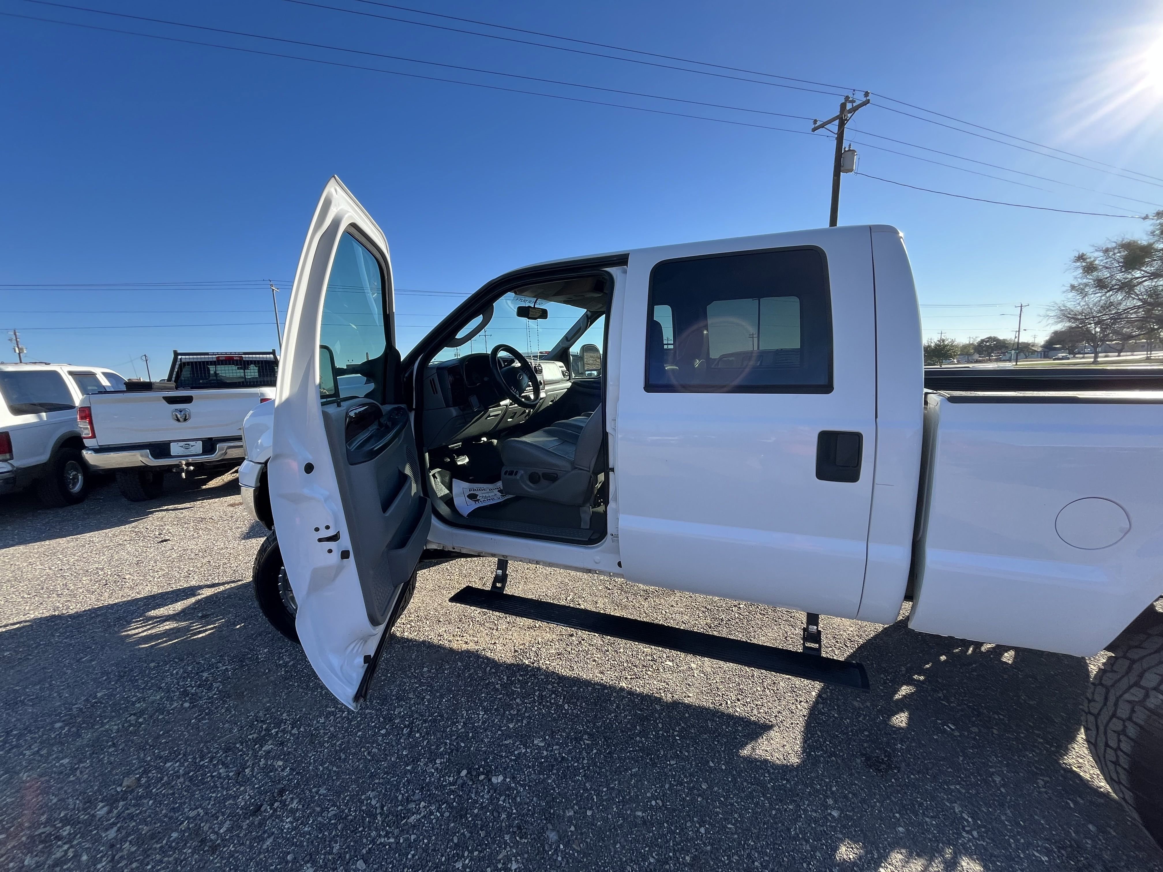 Used 2007 Ford F250 Lariat image 16