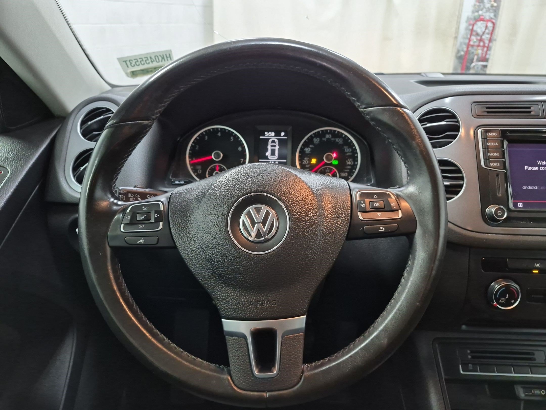 Used 2017 Volkswagen Tiguan Limited w/ Premium Package AWD/4WD image 19