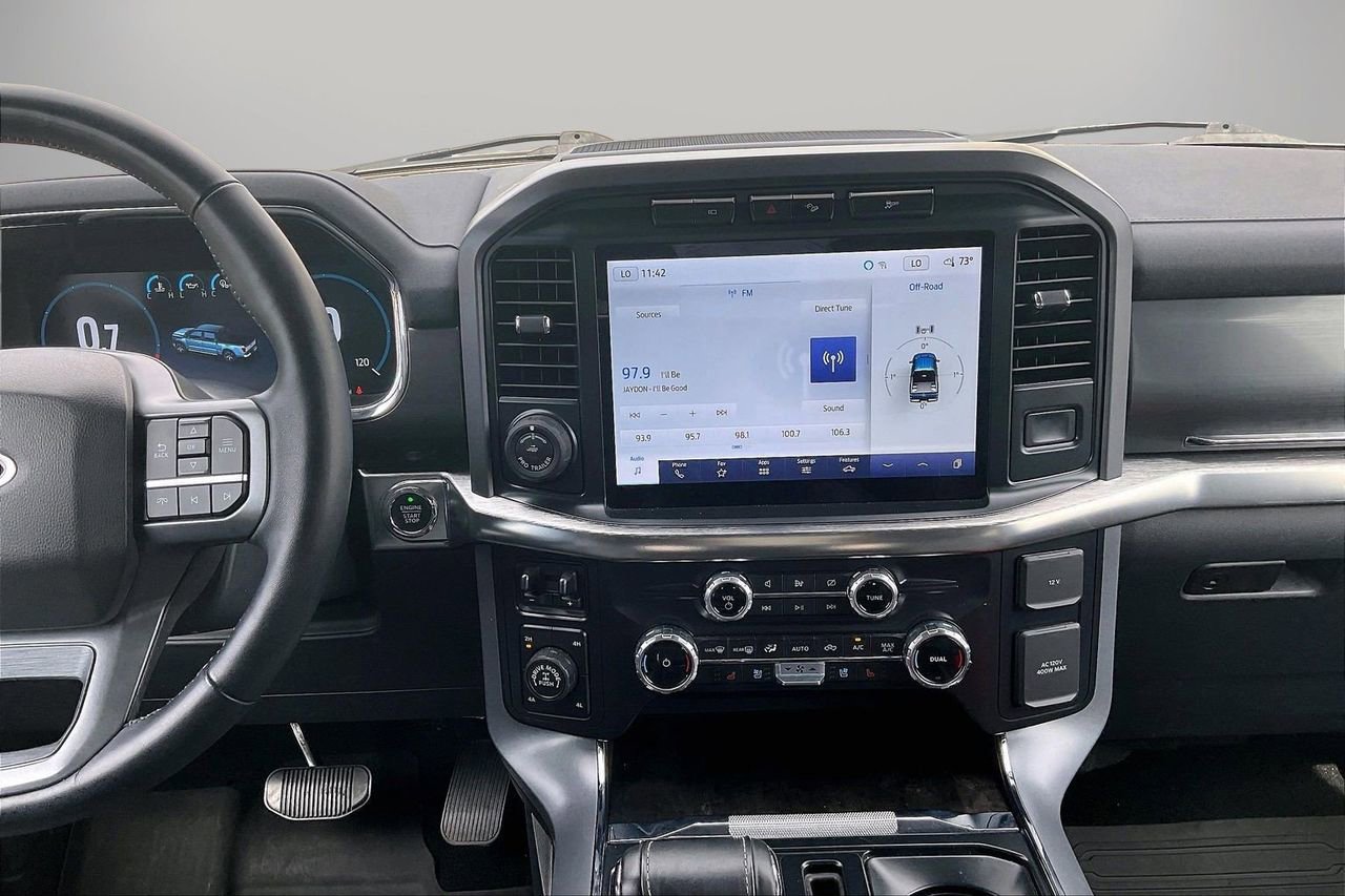 Used 2022 Ford F150 Lariat w/ Trailer Tow Package image 13