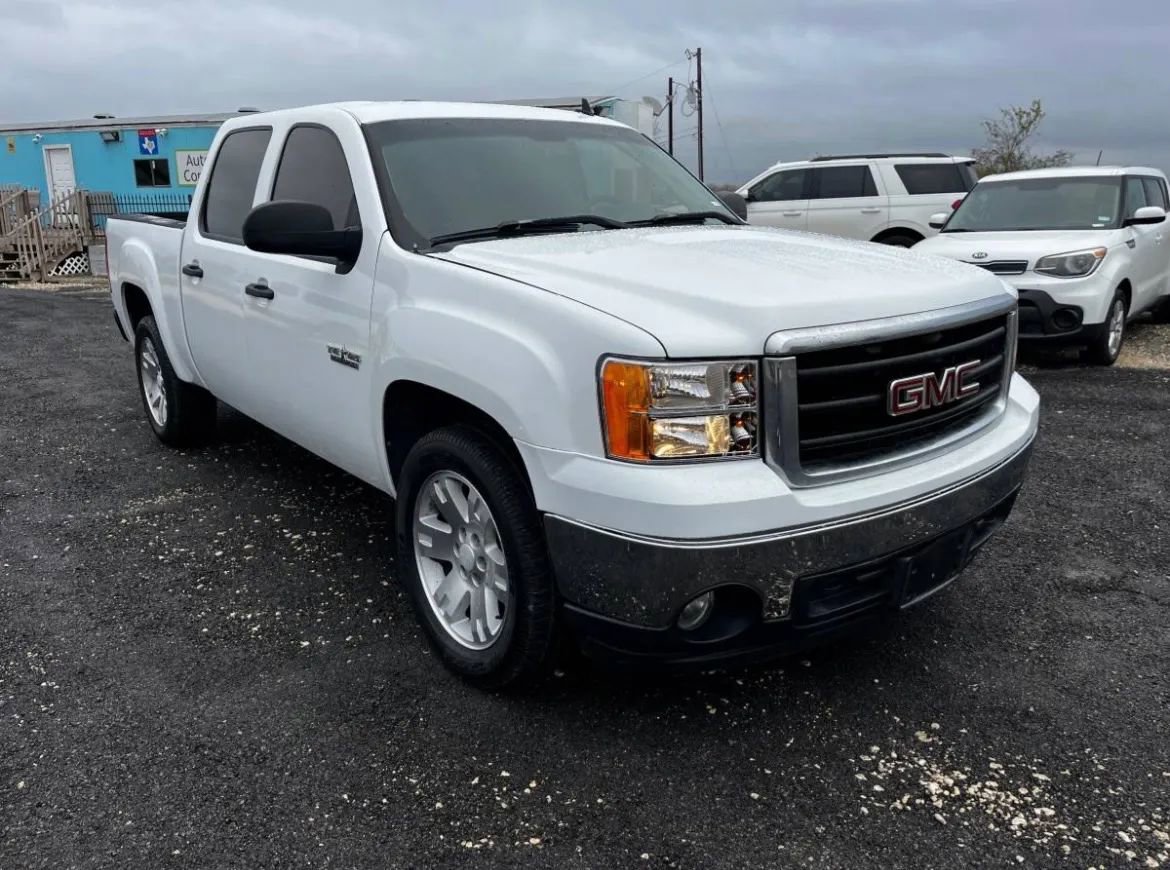 Used 2007 GMC Sierra 1500 SLE w/ Texas Edition image 9