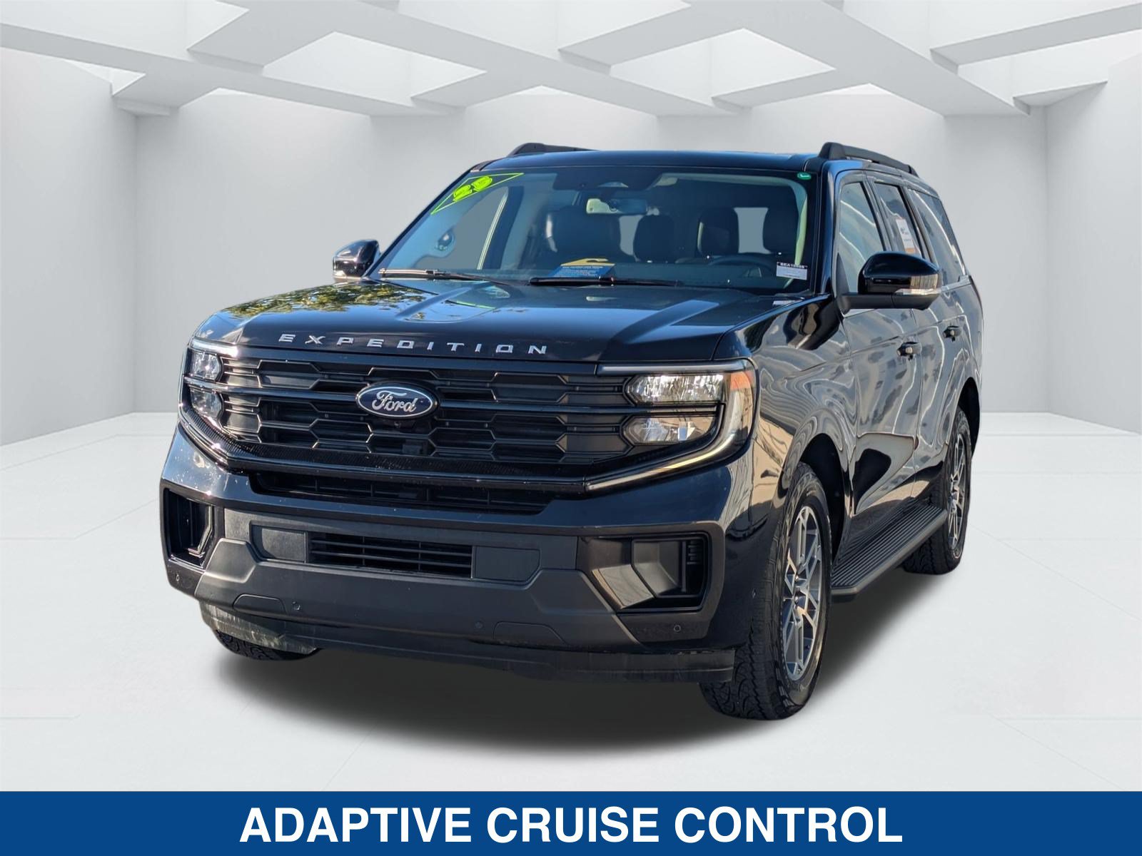 Used 2025 Ford Expedition Active AWD/4WD image 8
