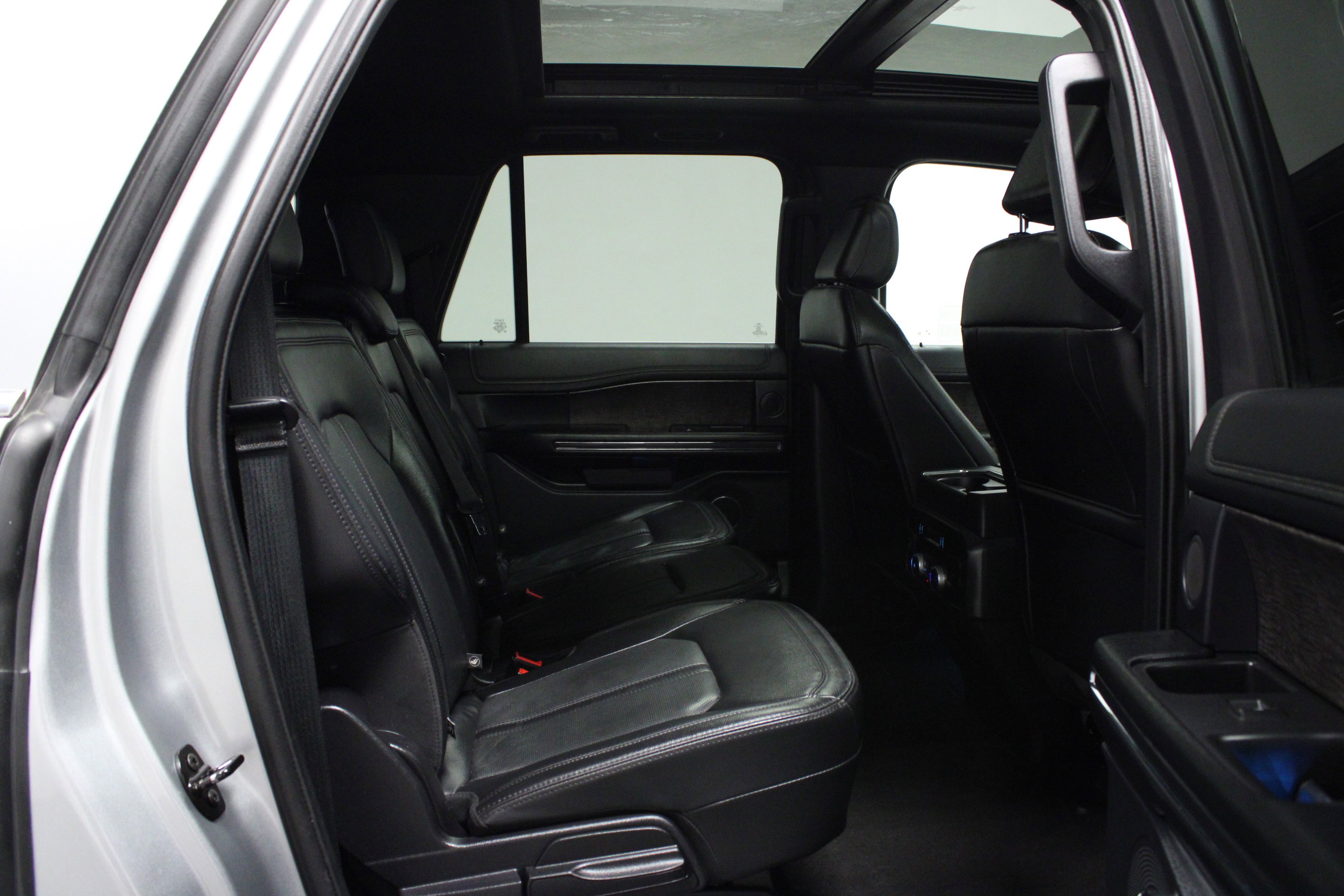 Used 2021 Ford Expedition Max Limited image 16