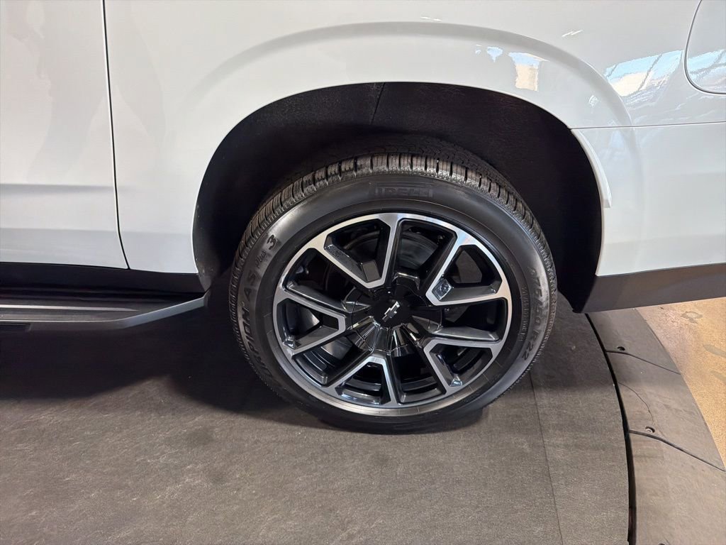 Certified 2022 Chevrolet Suburban RST w/ Luxury Package AWD/4WD image 35