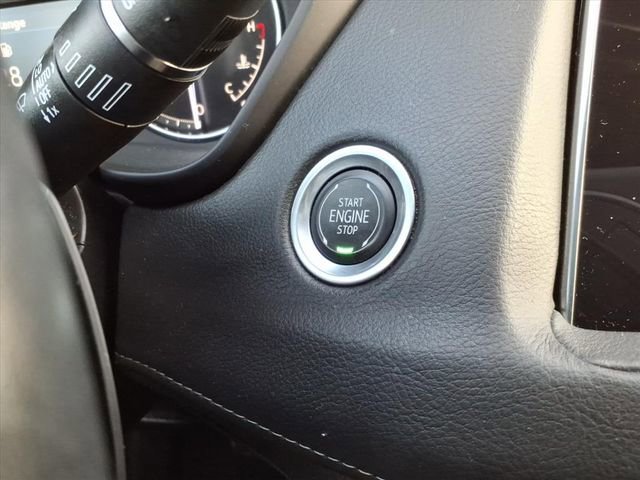 Used 2023 Cadillac XT4 Premium Luxury w/ Cold Weather Package image 33