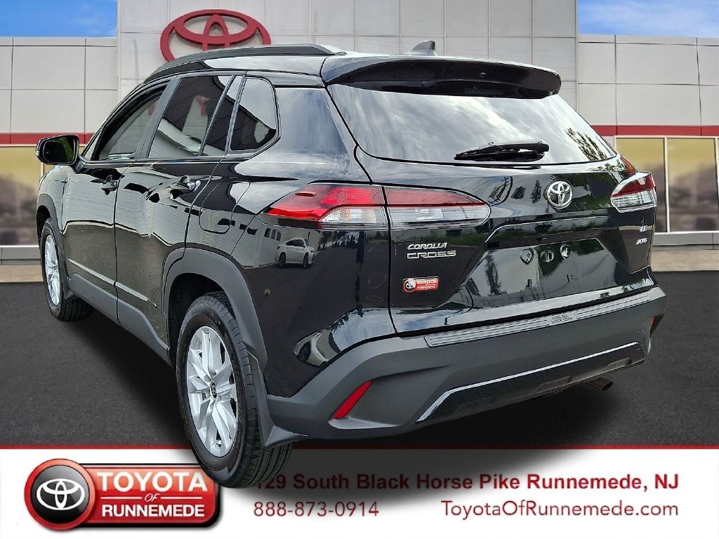 Certified 2026 Toyota Corolla Cross LE w/ Cold Weather Package AWD/4WD image 4