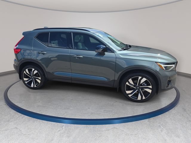 Used 2026 Volvo XC40 B5 Ultra w/ Climate Package AWD/4WD image 5