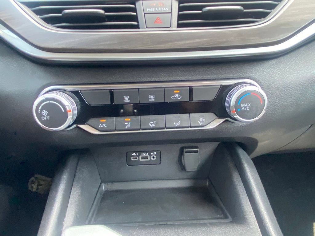 Certified 2025 Nissan Altima 2.5 SV FWD image 29