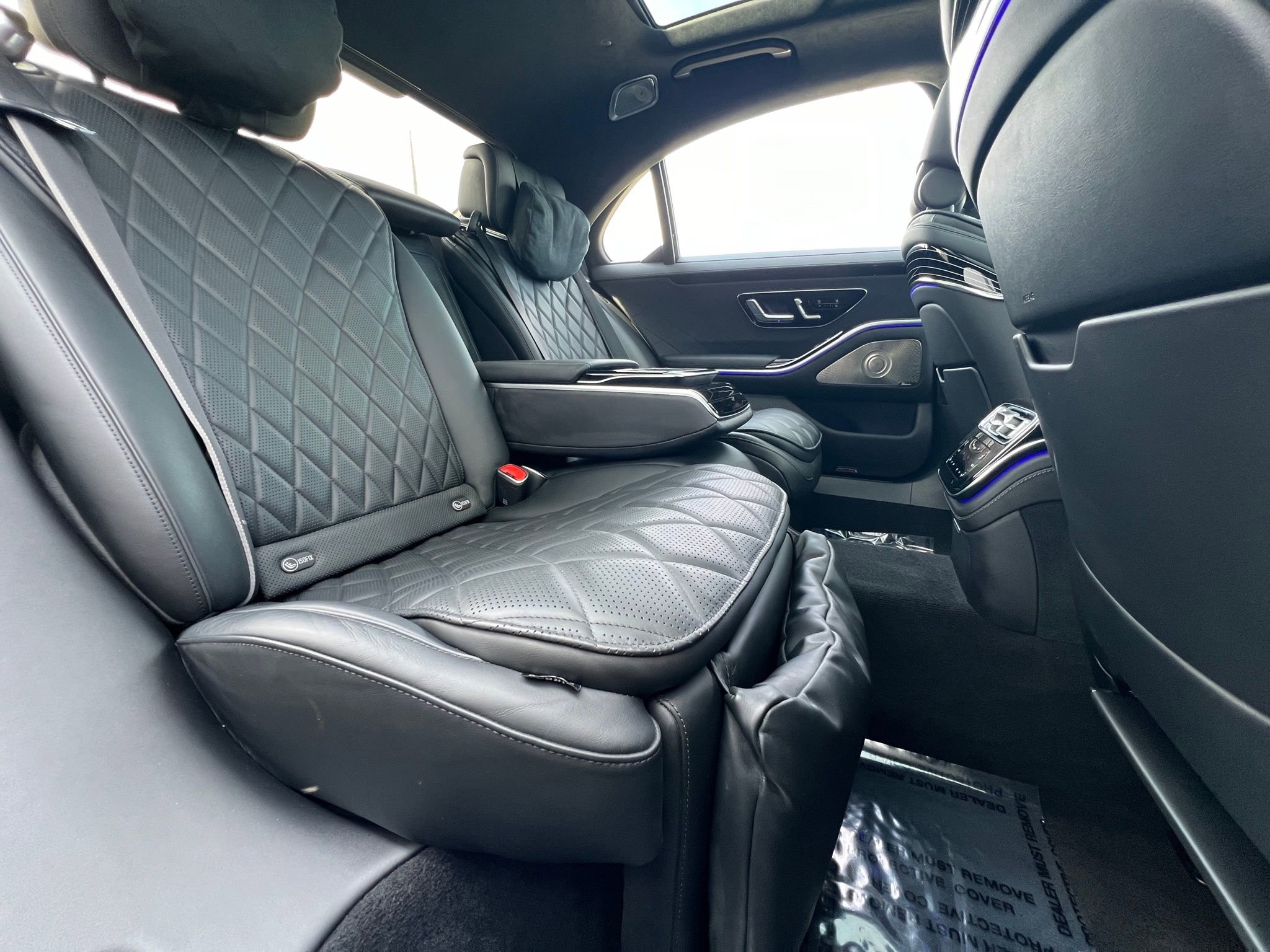 Used 2022 Mercedes-Benz S 580 4MATIC Sedan w/ Rear Seat Package image 18