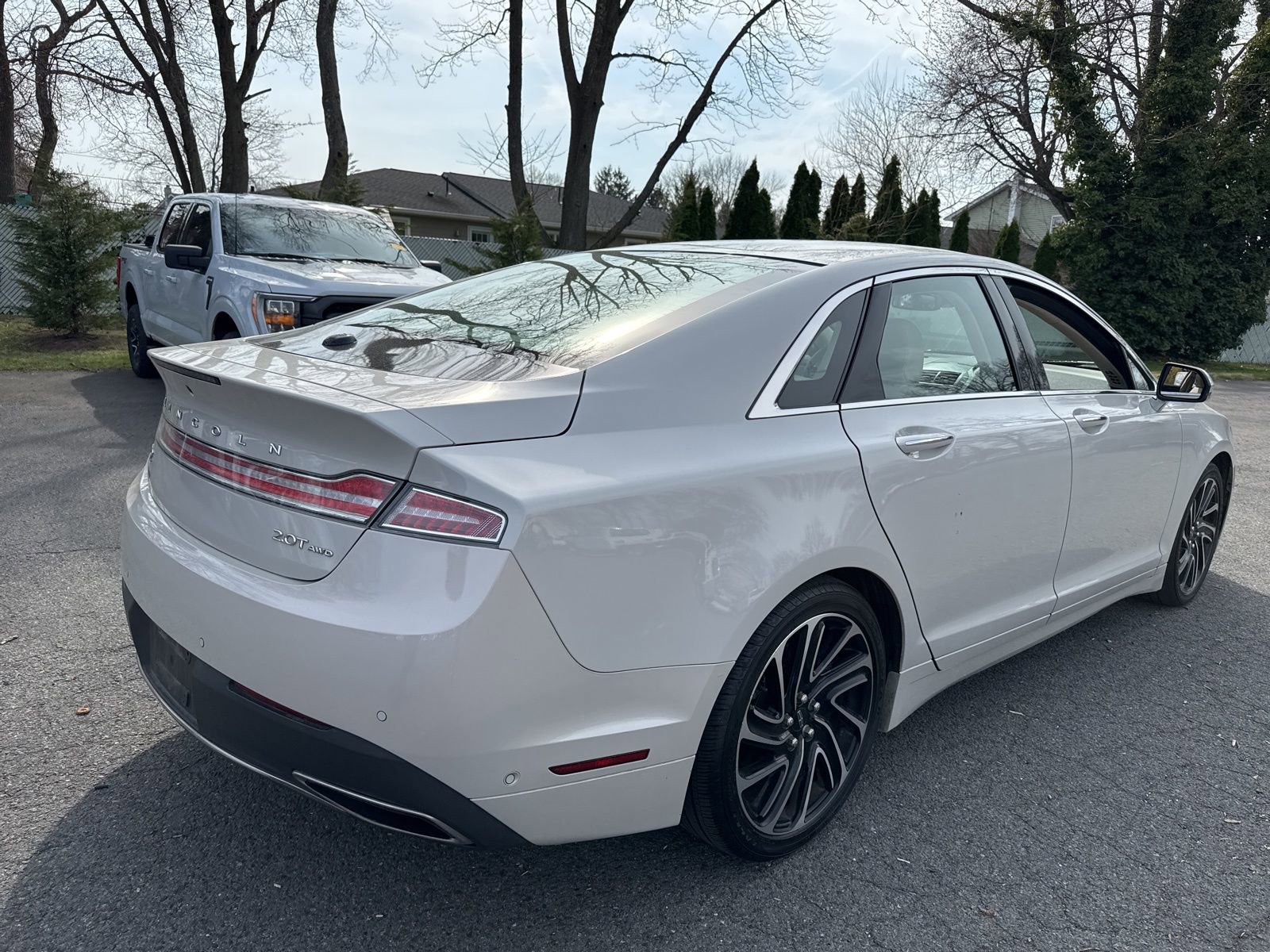 Used 2020 Lincoln MKZ Reserve w/ Elements Package image 5