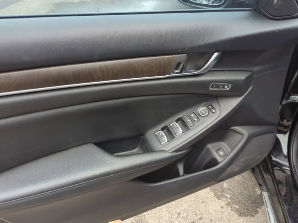 Used 2019 Honda Accord EX-L image 8