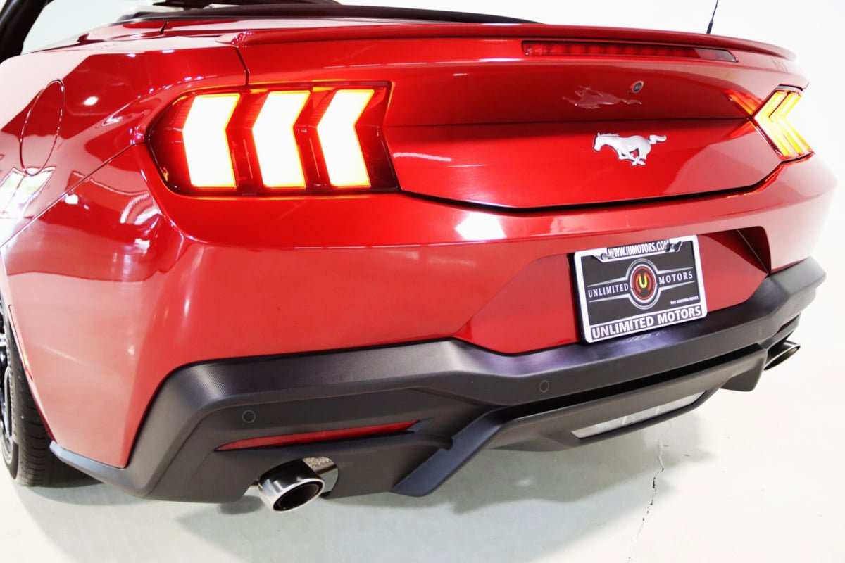 Used 2024 Ford Mustang Premium RWD image 26