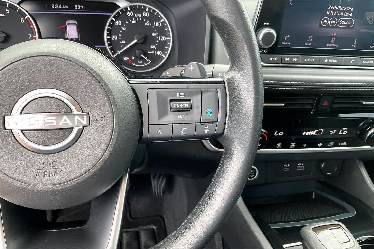 Used 2022 Nissan Rogue SV FWD image 24