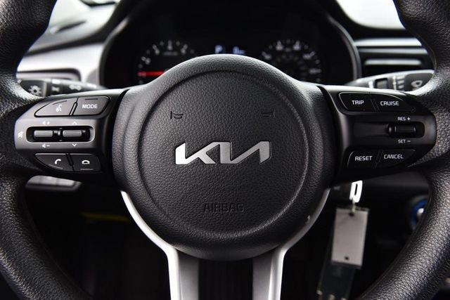 Used 2023 Kia Rio S image 16